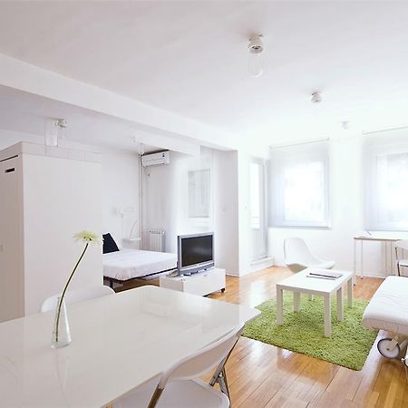 Miu Arena Apartment Beograd Rom bilde